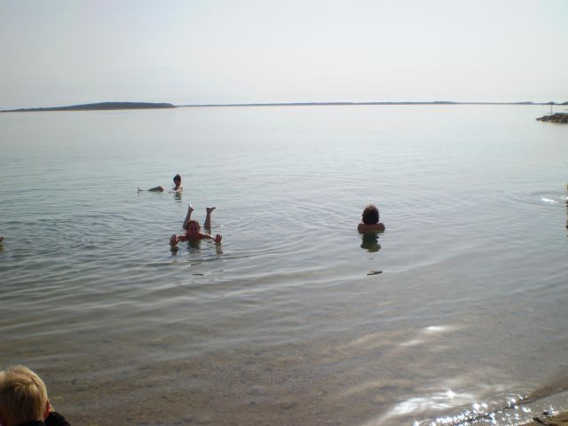 Плаваем в Мертвом море