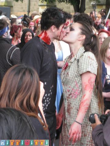 zombie kiss