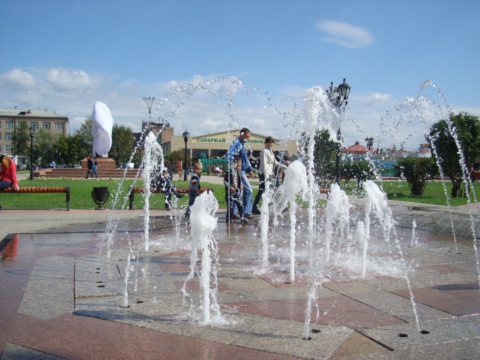 фонтан на привокзальной площади