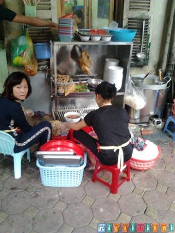 viet18